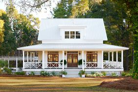 modern farmhouse home with veranda porch