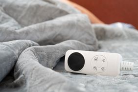 electric heated blanket with controller