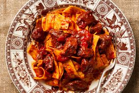 Hungarian Goulash noodles beef brown floral print plate