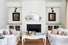 Modern farmhouse living room